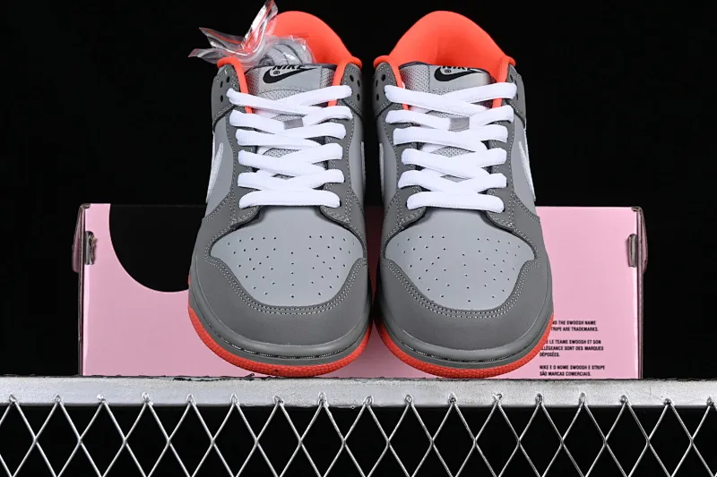 All Categories Nk SB Dunk Series Nk SB Dunk Low Low-top Sneakers K Version Nk Dunk Sb New York Gray Peace Dove New York City Limited SB Low-top Casual Sneakers 304292-011